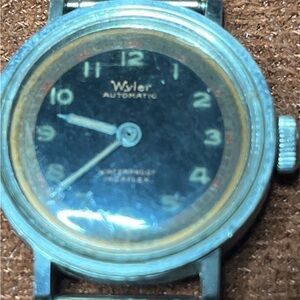 Wyler Automatic Black and Silver w/ Rare Copper Dial Ring. 33mm